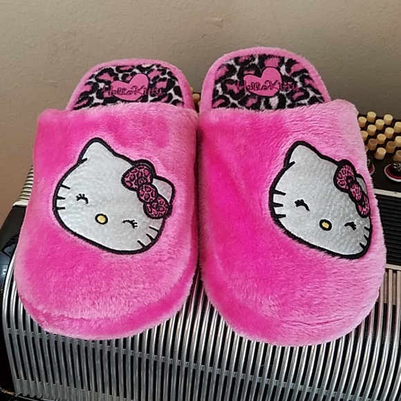 Hello Kitty Other - SUPER CUTE GIRLS HELLO KITTY HOT PINK SLIP…